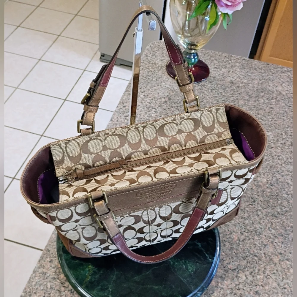 Coach Signature Galley Tote, Metallic leather, Suede corners